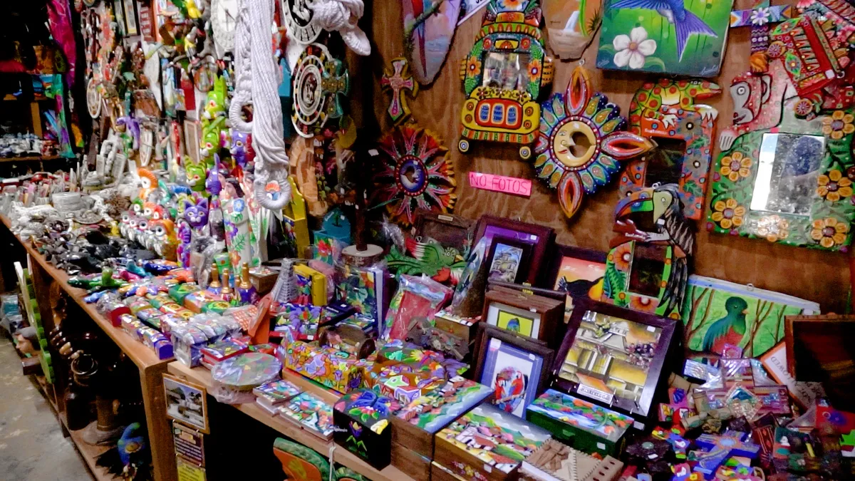 TIENDA TÍPICA ARTE MAYA